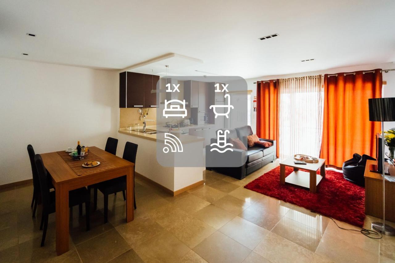 Baia Residence 3 - Holiday Apartments - By Sch 상 마르티뇨 두 포르투 외부 사진