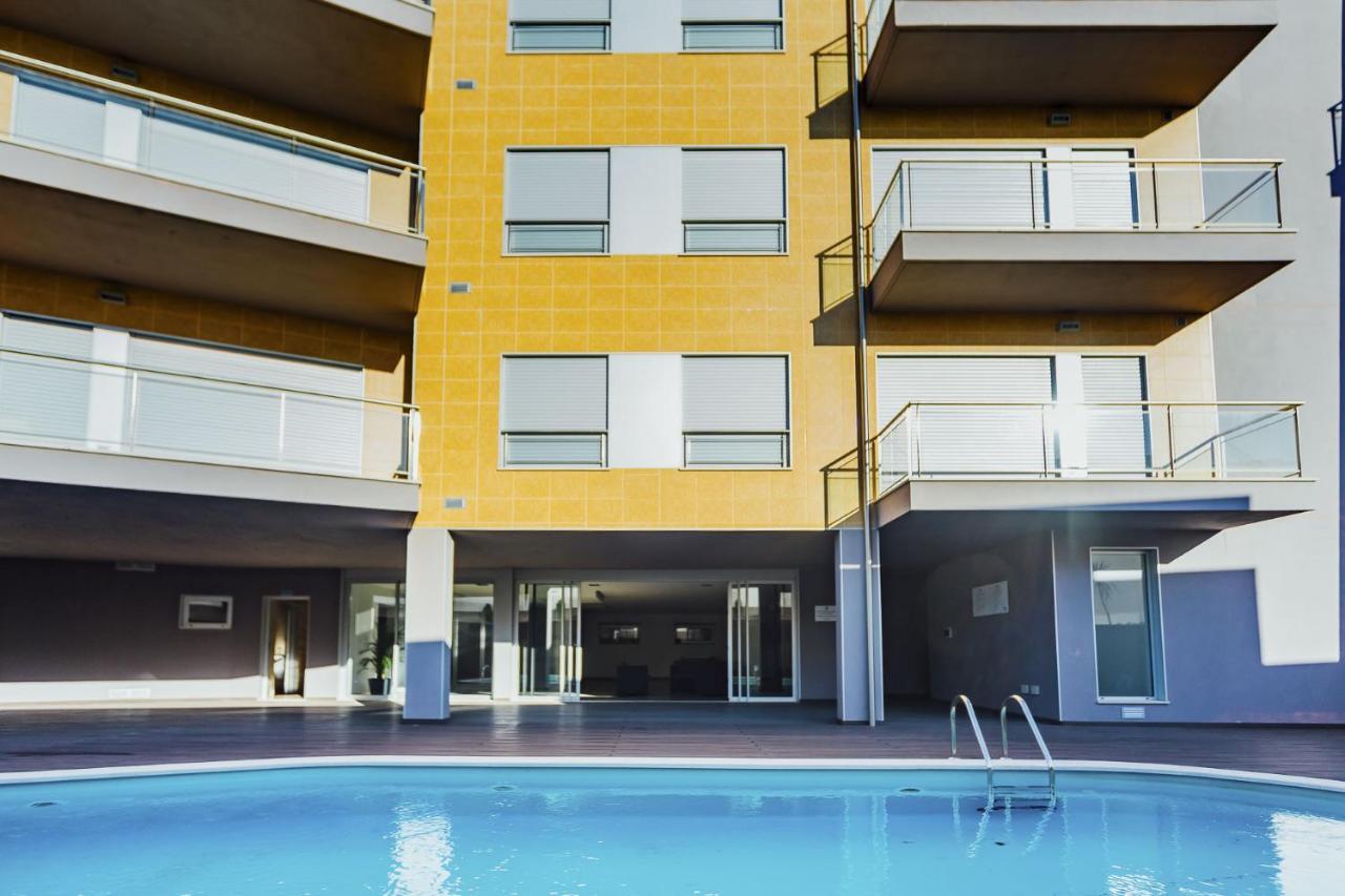 Baia Residence 3 - Holiday Apartments - By Sch 상 마르티뇨 두 포르투 외부 사진