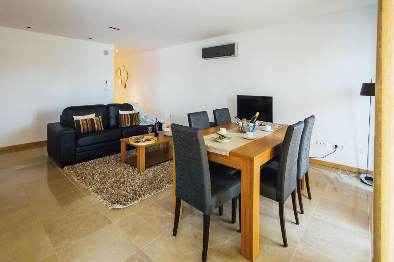Baia Residence 3 - Holiday Apartments - By Sch 상 마르티뇨 두 포르투 외부 사진