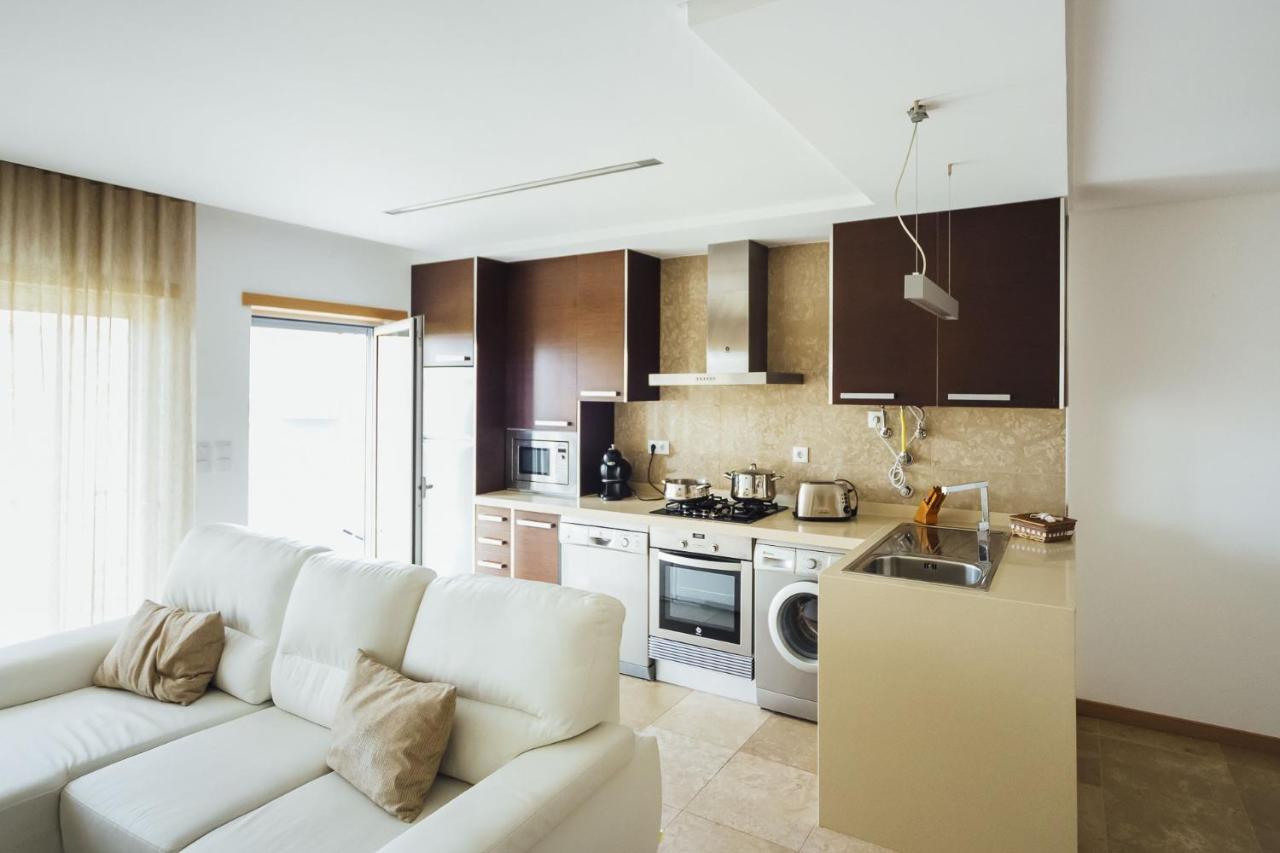 Baia Residence 3 - Holiday Apartments - By Sch 상 마르티뇨 두 포르투 외부 사진