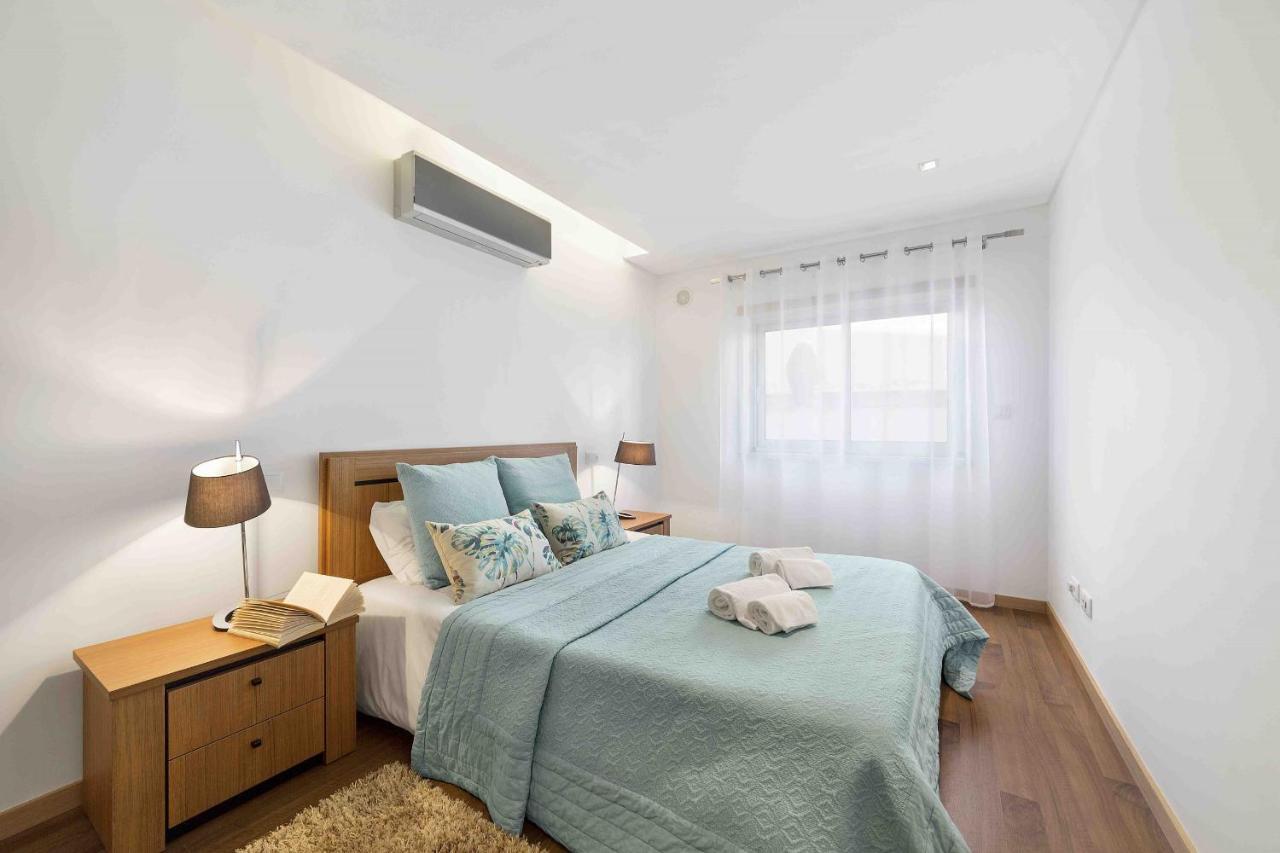 Baia Residence 3 - Holiday Apartments - By Sch 상 마르티뇨 두 포르투 외부 사진