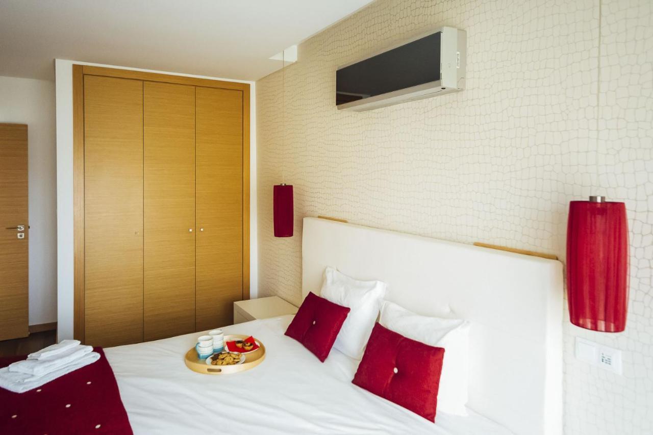 Baia Residence 3 - Holiday Apartments - By Sch 상 마르티뇨 두 포르투 외부 사진