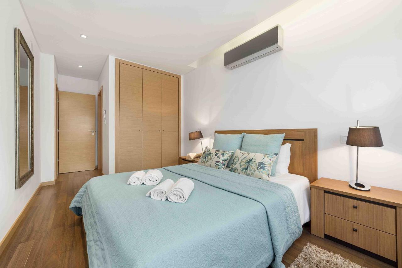 Baia Residence 3 - Holiday Apartments - By Sch 상 마르티뇨 두 포르투 외부 사진