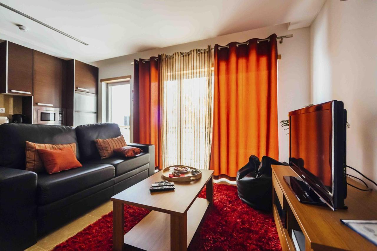 Baia Residence 3 - Holiday Apartments - By Sch 상 마르티뇨 두 포르투 외부 사진