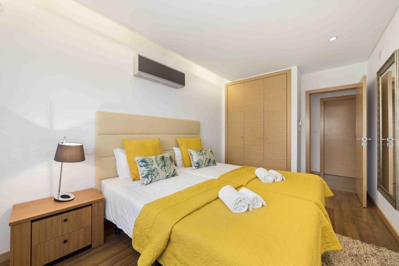 Baia Residence 3 - Holiday Apartments - By Sch 상 마르티뇨 두 포르투 외부 사진