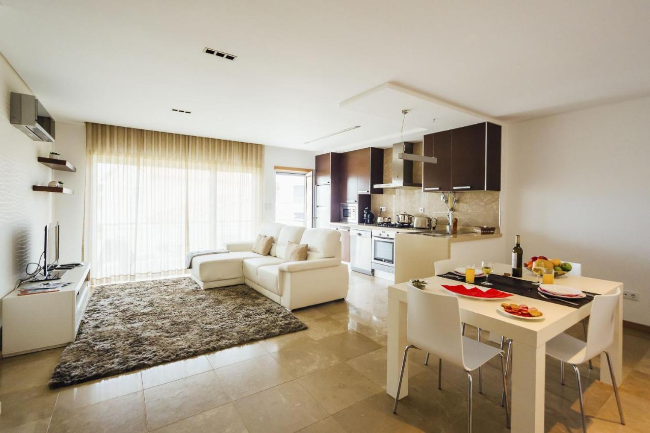 Baia Residence 3 - Holiday Apartments - By Sch 상 마르티뇨 두 포르투 외부 사진